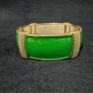 NWT Green Enamel Bracelet Gold Tone Hinge Chunky Statement Bloomingdales